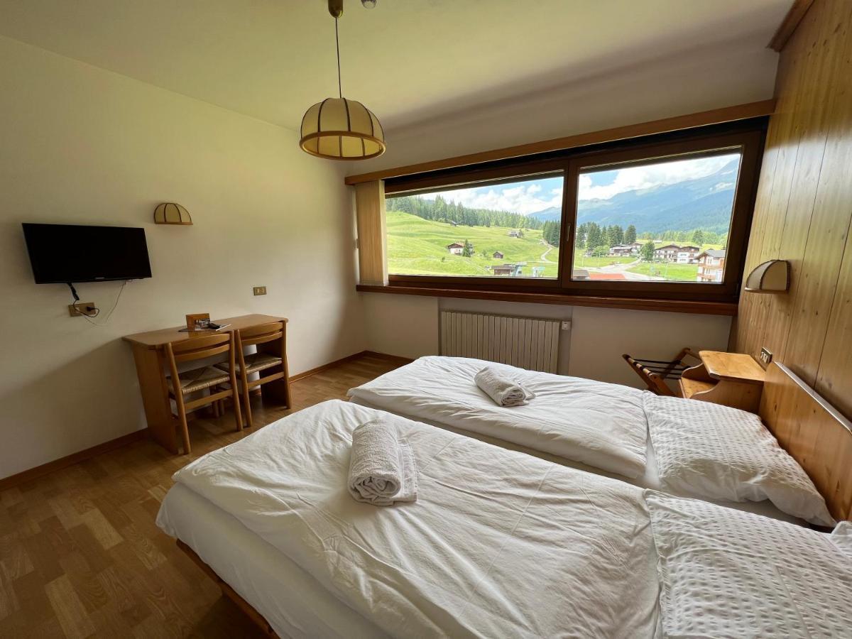 Hotel D'La Varda Di Topran D'Agata Paolo &C Sas Padola Dış mekan fotoğraf