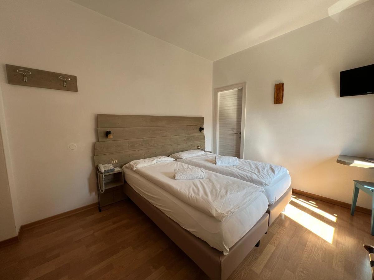 Hotel D'La Varda Di Topran D'Agata Paolo &C Sas Padola Dış mekan fotoğraf