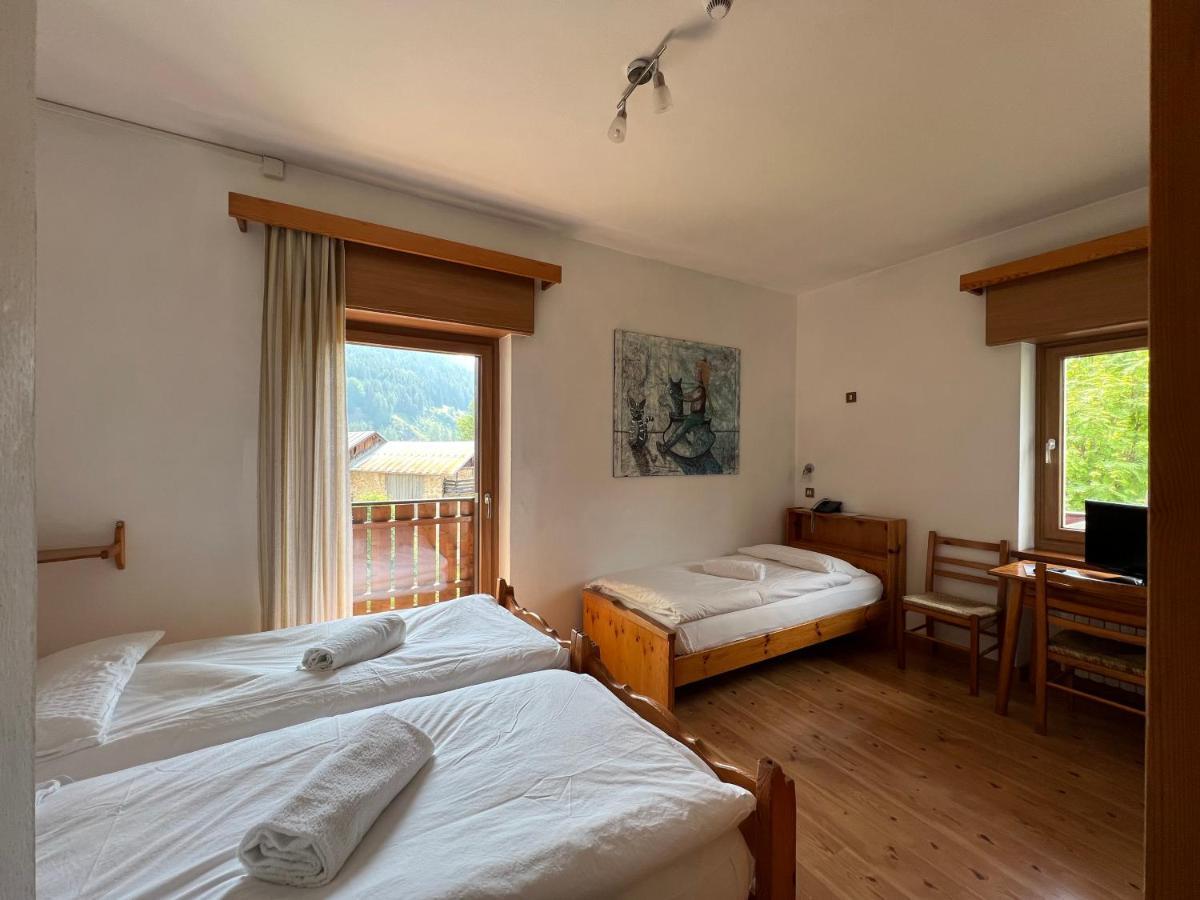 Hotel D'La Varda Di Topran D'Agata Paolo &C Sas Padola Dış mekan fotoğraf
