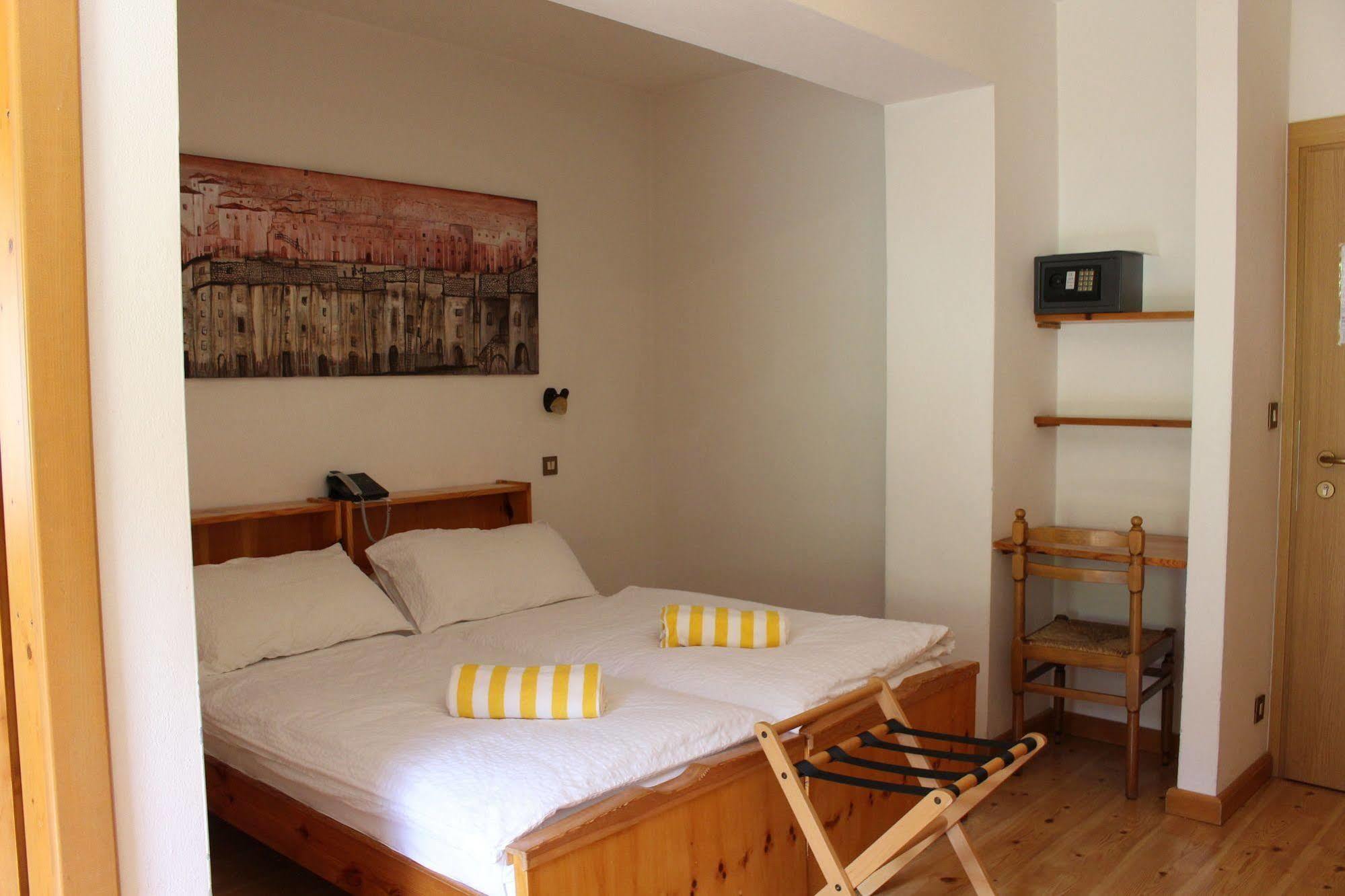 Hotel D'La Varda Di Topran D'Agata Paolo &C Sas Padola Dış mekan fotoğraf