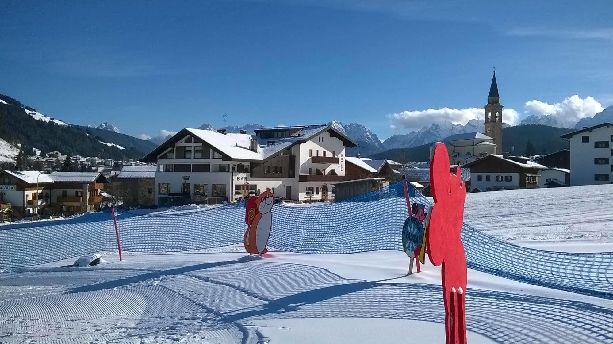 Hotel D'La Varda Di Topran D'Agata Paolo &C Sas Padola Dış mekan fotoğraf