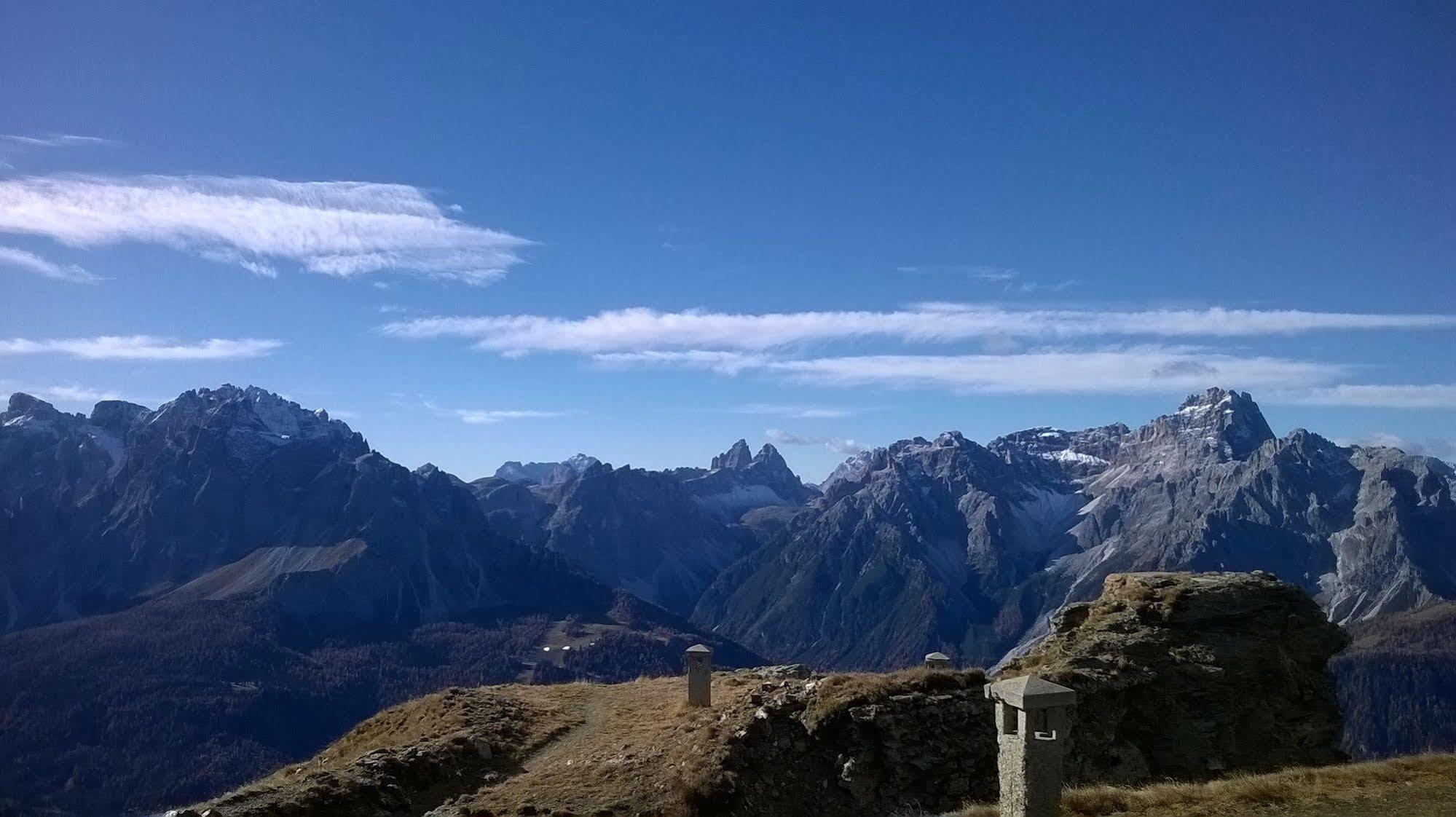 Hotel D'La Varda Di Topran D'Agata Paolo &C Sas Padola Dış mekan fotoğraf